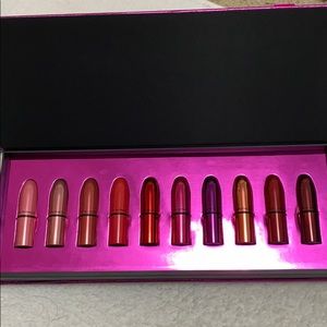 Mac multi travel lipstick set Brand new authentic